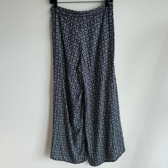 Sans Souci White Blue Flowy Open Side Trousers Size Medium - Picture 2 of 4
